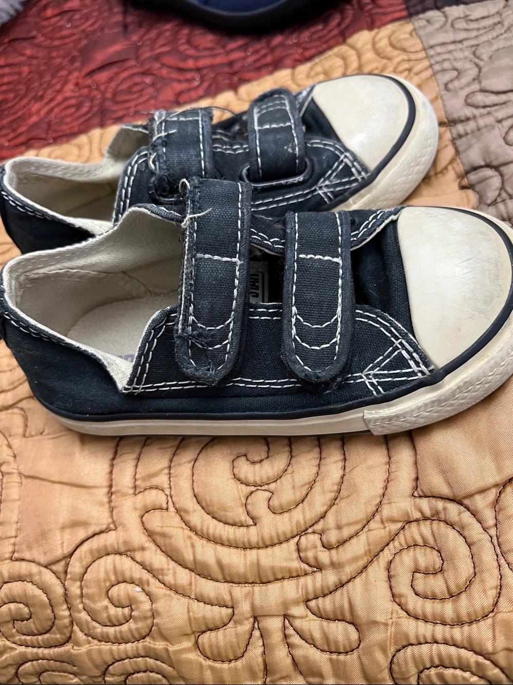 Brown sketches /Blue Slip-On Kids Water Shoes -Anna Anderson/ Black- Converse/ - Picture 10 of 10